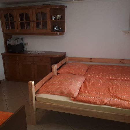Fewo Ploesch Vlg. Maierhofer Apartment Lavamund Bagian luar foto