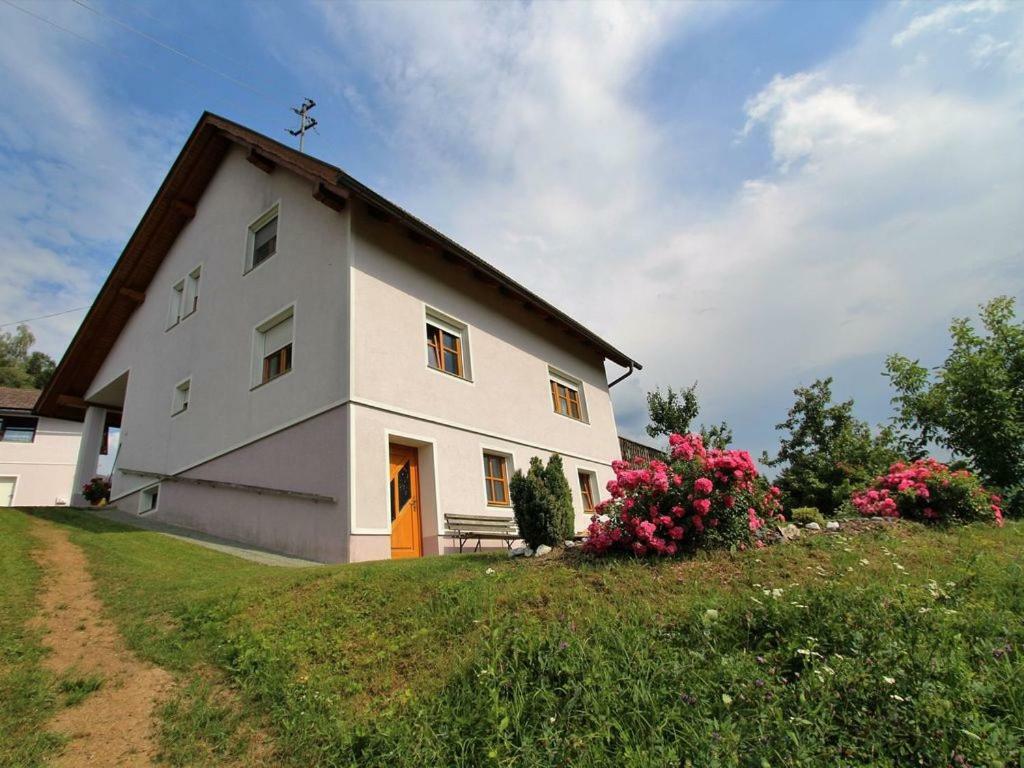 Fewo Ploesch Vlg. Maierhofer Apartment Lavamund Bagian luar foto